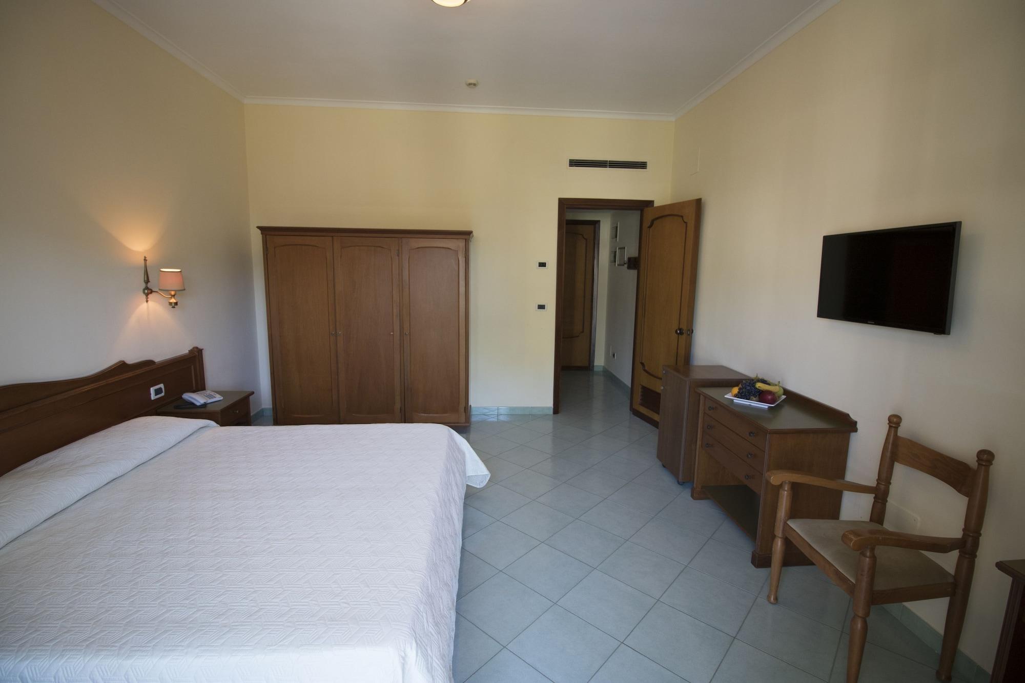 Hotel Terme Alexander Искья Экстерьер фото