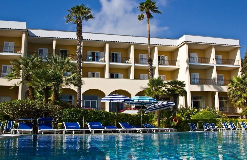 Hotel Terme Alexander Искья Экстерьер фото