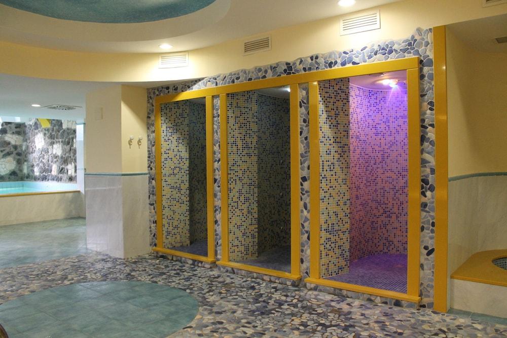 Hotel Terme Alexander Искья Экстерьер фото