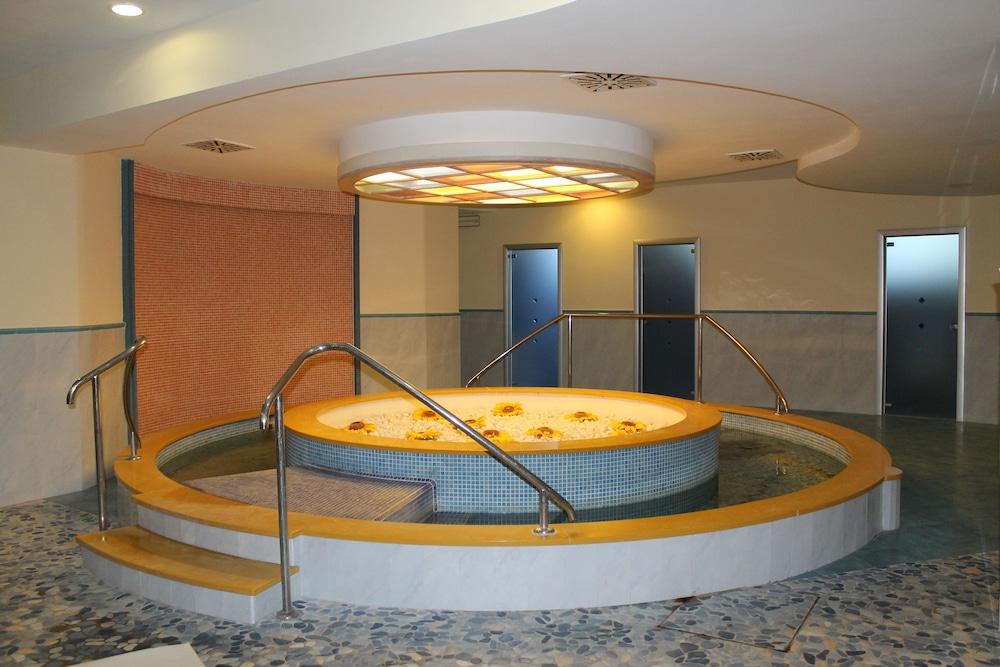 Hotel Terme Alexander Искья Экстерьер фото