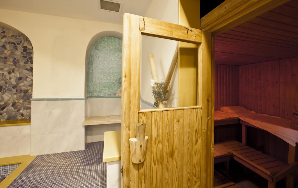 Hotel Terme Alexander Искья Экстерьер фото